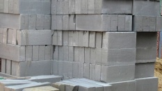 Дом из шлакоблоков: стоит ли строить